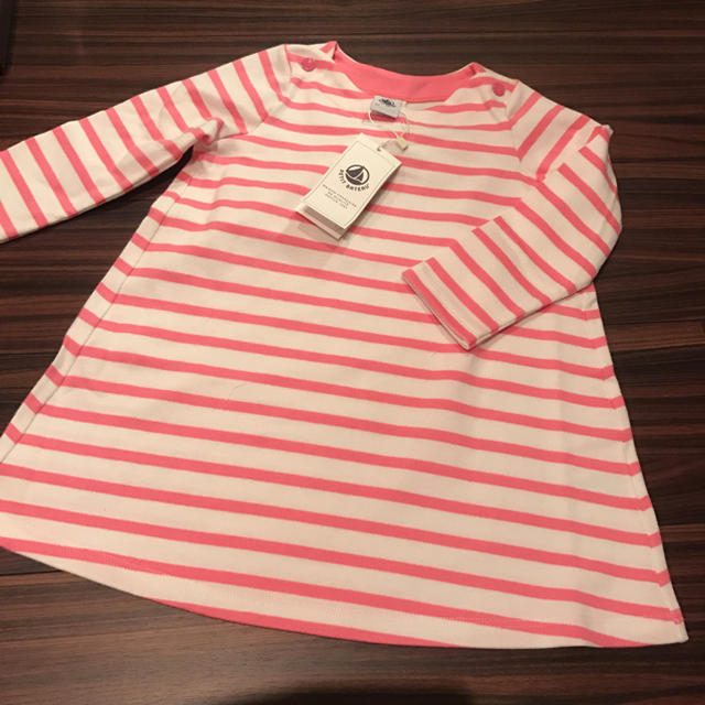 PETIT BATEAU(プチバトー)のプチバトー 18SS ピンクマリニエールワンピース 未発売サイズ36m 新品 キッズ/ベビー/マタニティのキッズ服女の子用(90cm~)(ワンピース)の商品写真