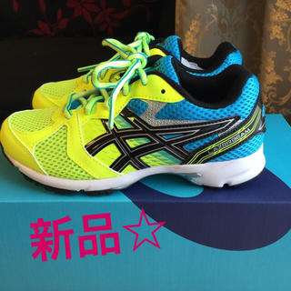 アシックス(asics)の人気色！asics レーザービーム 21.0(スニーカー)