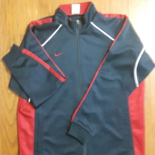 ナイキ(NIKE)のにゃーこ様専用。ナイキ　ジャージ上　キッズ(ジャケット/上着)