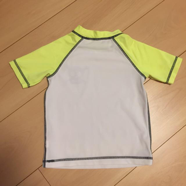 Old Navy(オールドネイビー)のラッシュガード キッズ/ベビー/マタニティのキッズ服男の子用(90cm~)(その他)の商品写真