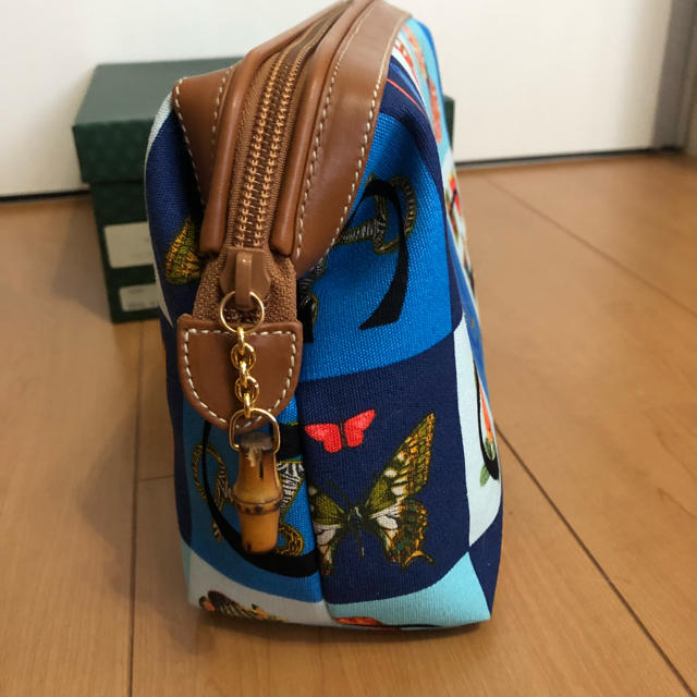 Gucci(グッチ)の美品 レア【 GUCCI 】 グッチ 大型 多目的 ポーチ レディースのファッション小物(ポーチ)の商品写真