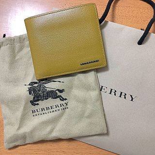 バーバリー(BURBERRY)のBurberry 二つ折り 札入れ(折り財布)