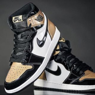 ナイキ(NIKE)のairjordan 1 gold toe goldtoe(スニーカー)