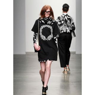 カレンウォーカー(KAREN WALKER)のKAREN WARKER カレンウォーカー 刺繍ワンピース (ミニワンピース)