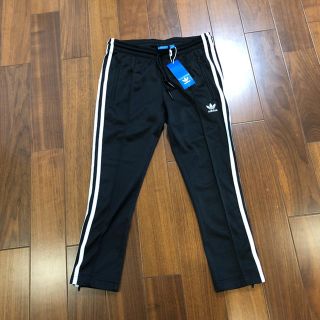 アディダス(adidas)のアディダス トラックパンツ(クロップドパンツ)