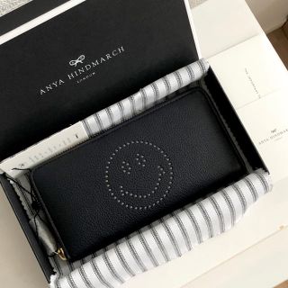 アニヤハインドマーチ(ANYA HINDMARCH)の【新品】アニヤハインドマーチ  スマイリー 長財布(財布)