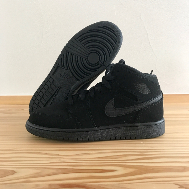 2023通販 AIR JORDAN ナイキ ミッド 黒色 ブラック 白色 ホワイト