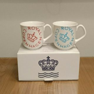 ロイヤルコペンハーゲン(ROYAL COPENHAGEN)の廃盤 ロイヤルコペンハーゲン ニューシグネチャー ペアマグカップ(食器)