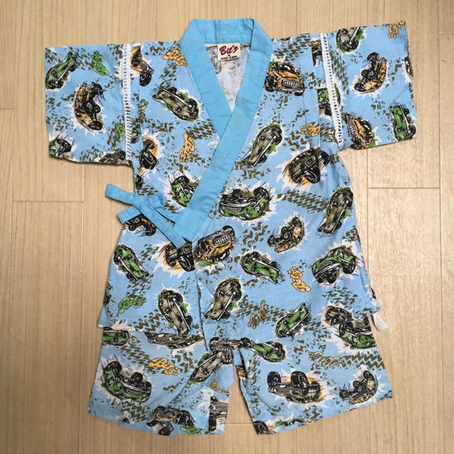 Bit'z(ビッツ)のBit'z 甚平 １００ くるま柄 キッズ/ベビー/マタニティのキッズ服男の子用(90cm~)(甚平/浴衣)の商品写真