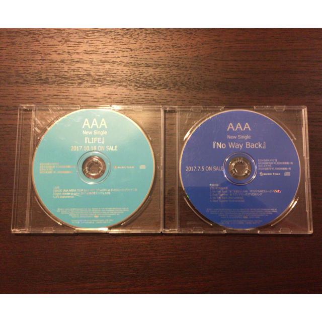 AAA(トリプルエー)のAAA No Way Back と LIFE の非売品サンプル版CD 2点セット エンタメ/ホビーのCD(ポップス/ロック(邦楽))の商品写真