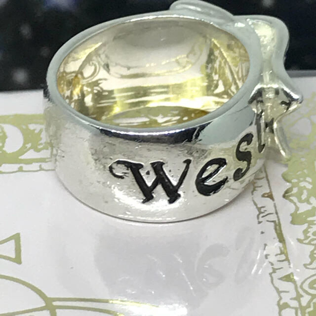 Vivienne Westwood(ヴィヴィアンウエストウッド)のベルトリング M レディースのアクセサリー(リング(指輪))の商品写真