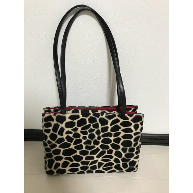 kate spade new york(ケイトスペードニューヨーク)の【お値下げ】ケイトスペード ジラフ柄バッグ レディースのバッグ(トートバッグ)の商品写真