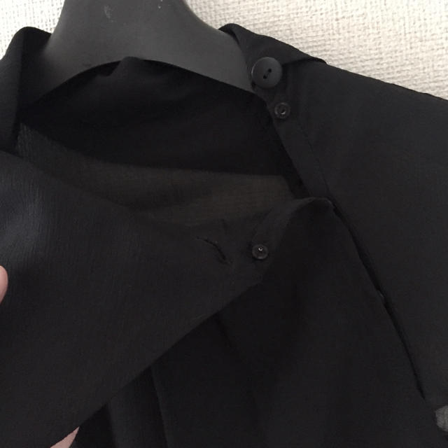 ATELIER SAB(アトリエサブ)のアトリエサブ♡黒色のプルオーバーシャツ レディースのトップス(シャツ/ブラウス(半袖/袖なし))の商品写真