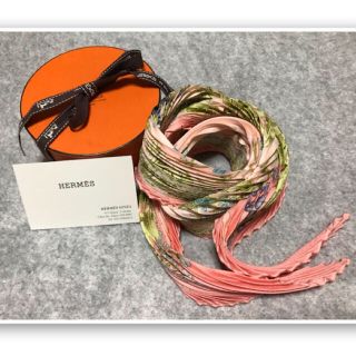 エルメス(Hermes)のHERMES エルメス カレ LA PRAIRIE (草原) ピンク ✨新品(バンダナ/スカーフ)