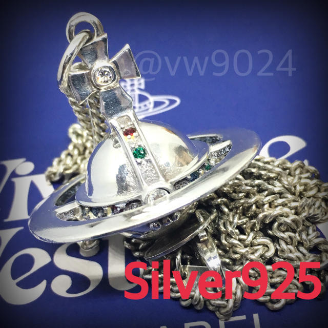 Vivienne Westwood(ヴィヴィアンウエストウッド)のロケットオーブネックレス ヴィヴィアンウエストウッド レディースのアクセサリー(ネックレス)の商品写真