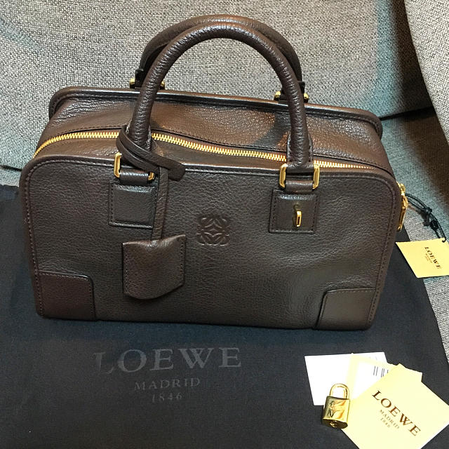 LOEWE(ロエベ)のロエベ  ほぼ新品♪ アマソナ28 レディースのバッグ(ハンドバッグ)の商品写真