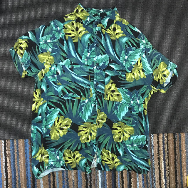 American Apparel(アメリカンアパレル)のアメリカンアパレル アロハシャツ レディースのトップス(Tシャツ(半袖/袖なし))の商品写真