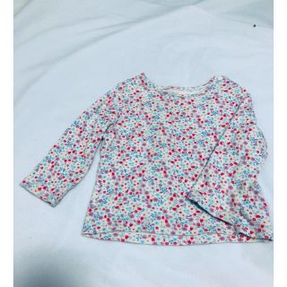 ユニクロ(UNIQLO)のベビー花柄ロンT(Ｔシャツ)