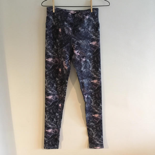 lululemon(ルルレモン)の*outlet* lululemon size6 pants スポーツ/アウトドアのトレーニング/エクササイズ(ヨガ)の商品写真