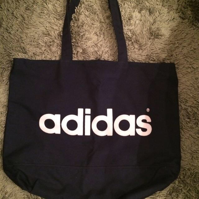 adidas(アディダス)のadidas bigバック レディースのバッグ(トートバッグ)の商品写真