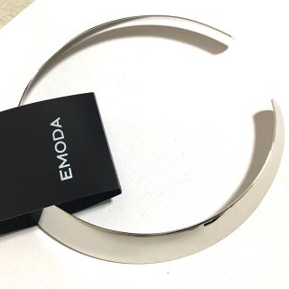 エモダ(EMODA)の【新品未使用品】EMODA シルバー メタル プレート ネックレス チョーカー(ネックレス)