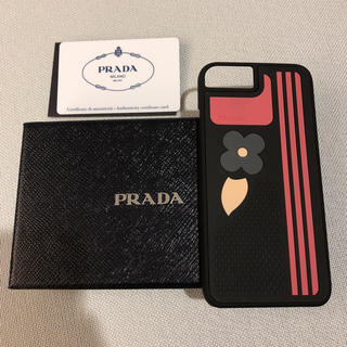 プラダ(PRADA)の【新品・未使用】Prada iphoneカバー（7/8用）ブラック&ピンク(iPhoneケース)