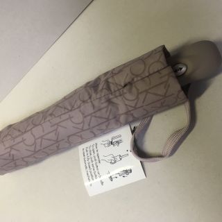 カルバンクライン(Calvin Klein)の【新品】CalvinKlein折り畳みジャンプ傘(傘)