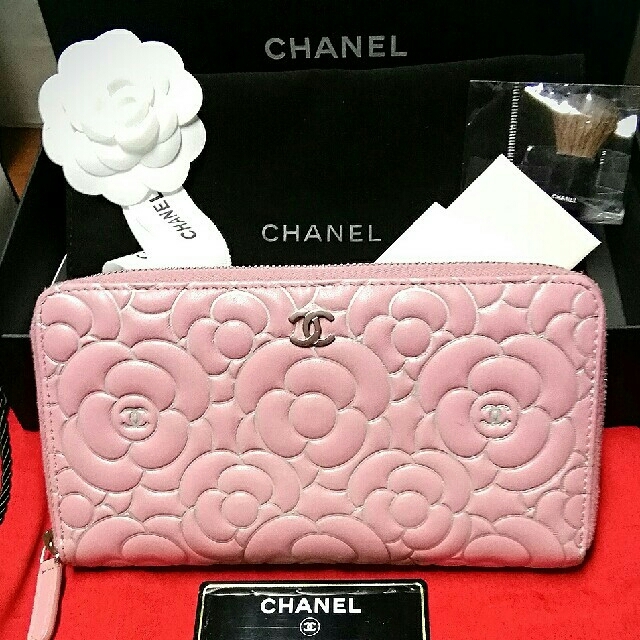 CHANEL(シャネル)のCHANEL.長財布　カメリアピンク☆完売品☆極美品☆ レディースのファッション小物(財布)の商品写真