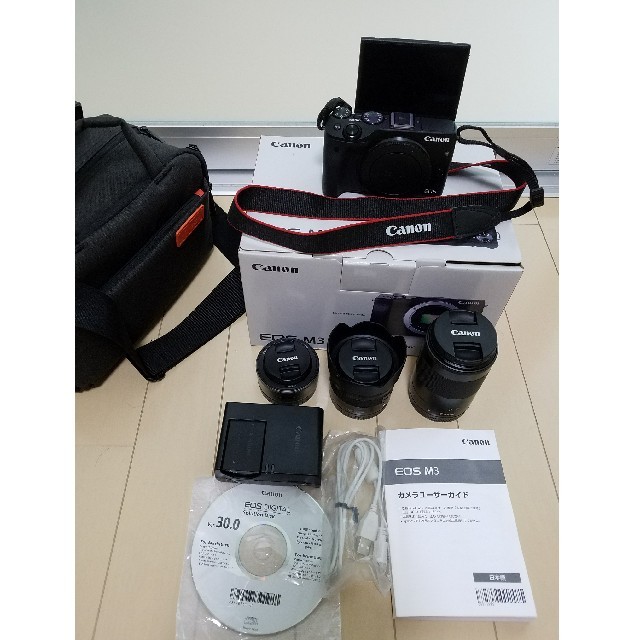 新作揃え Canon - EOS M3 美品 レンズ3本付き! ミラーレス一眼