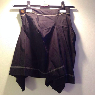 ヴィヴィアンウエストウッド(Vivienne Westwood)のVivienne変形スカート値下げ(ひざ丈スカート)