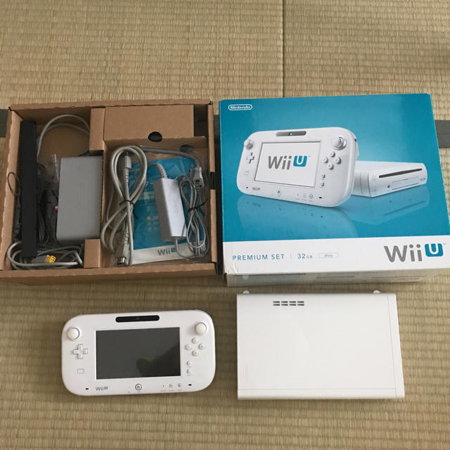 Wii U Wiiuプレミアムセット 白 付属品完備 おまけの通販 By Bird S Shop ウィーユーならラクマ