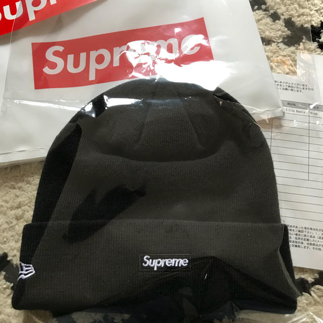 Supreme(シュプリーム)のsupreme newera s logo Beanie black メンズの帽子(ニット帽/ビーニー)の商品写真