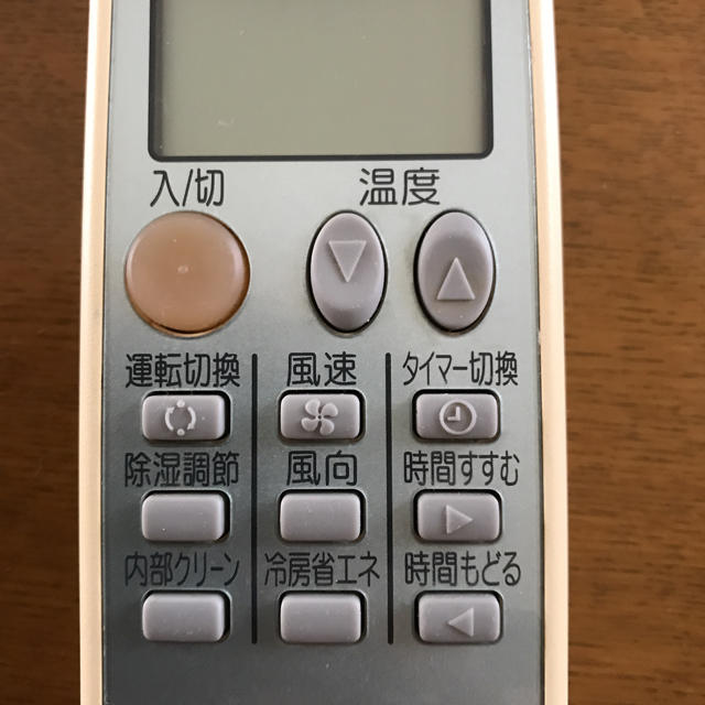 三菱(ミツビシ)のエアコンのリモコン スマホ/家電/カメラの冷暖房/空調(エアコン)の商品写真