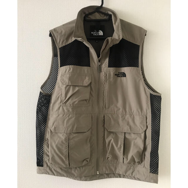 THE NORTH FACE(ザノースフェイス)の【美品】THE NORTH FACE ベスト メンズのジャケット/アウター(その他)の商品写真