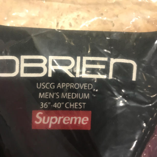 Supreme(シュプリーム)のM supreme O’Brien® Life Vest メンズのトップス(ベスト)の商品写真