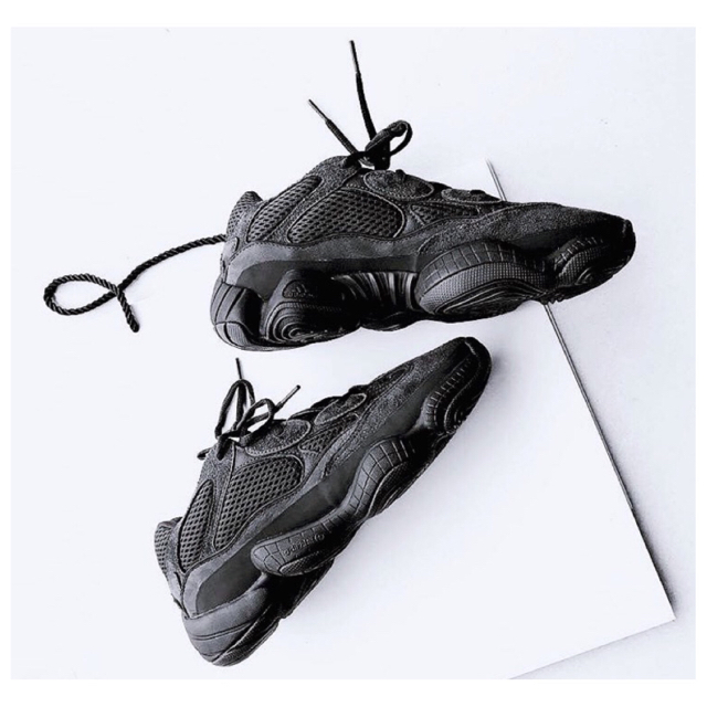 adidas(アディダス)のまっさ様専用 Yeezy 500 Utility Black   レディースの靴/シューズ(スニーカー)の商品写真