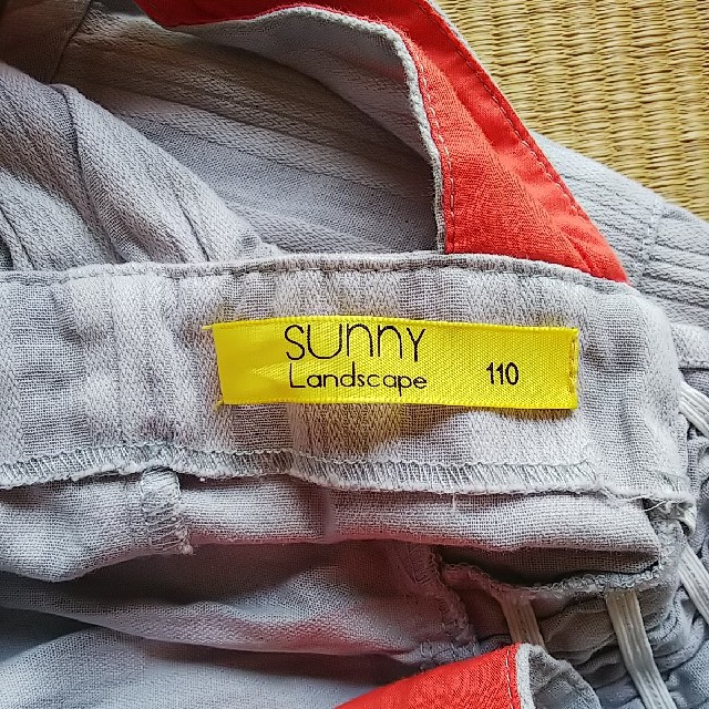 SunnyLandscape(サニーランドスケープ)のお洒落 アプレレクール  sunny １１０サイズ つなぎ キッズ/ベビー/マタニティのキッズ服女の子用(90cm~)(パンツ/スパッツ)の商品写真