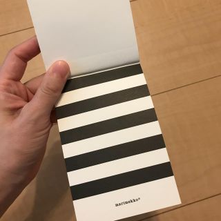 マリメッコ(marimekko)の【新品・未使用】マリメッコ メモ帳(ノート/メモ帳/ふせん)