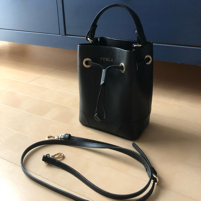 Furla 極美 定価36720円 ミニ FURLA ミニ ステイシー 極美 定価36720円 ...