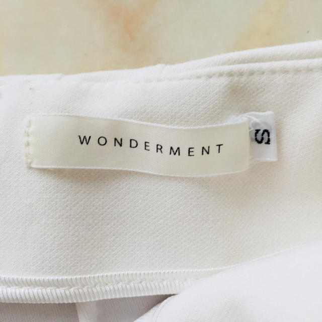 BCBGMAXAZRIA(ビーシービージーマックスアズリア)のWONDERMENT ショートパンツ レディースのパンツ(ショートパンツ)の商品写真