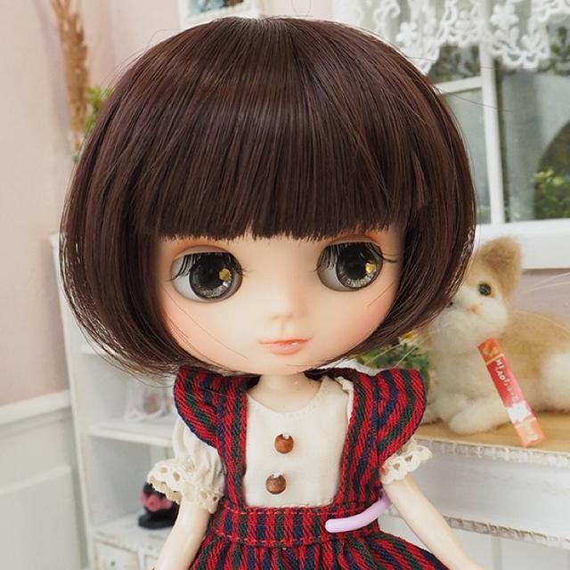 ミディブライス ウィッグ おかっぱボブ RB 7.5インチ/ドール Blythe ハンドメイドのぬいぐるみ/人形(人形)の商品写真