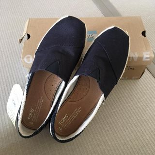 トムズ(TOMS)の新品未使用‼️TOMS classic スリッポン サイズ8(スリッポン/モカシン)