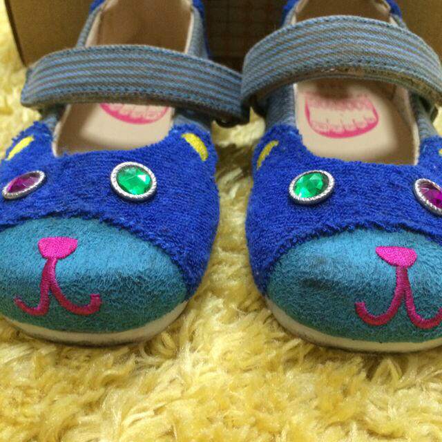 BOOFOOWOO(ブーフーウー)のBOOSHOES♡ストラップネコ14cm キッズ/ベビー/マタニティのキッズ靴/シューズ(15cm~)(その他)の商品写真