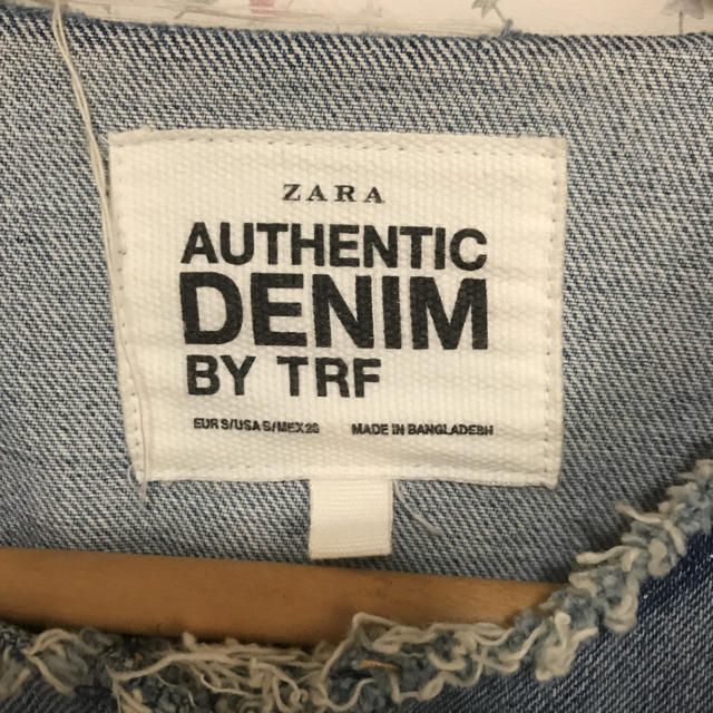 ZARA(ザラ)のZARA ノーカラー デニムジャケットsea様専用 レディースのジャケット/アウター(Gジャン/デニムジャケット)の商品写真