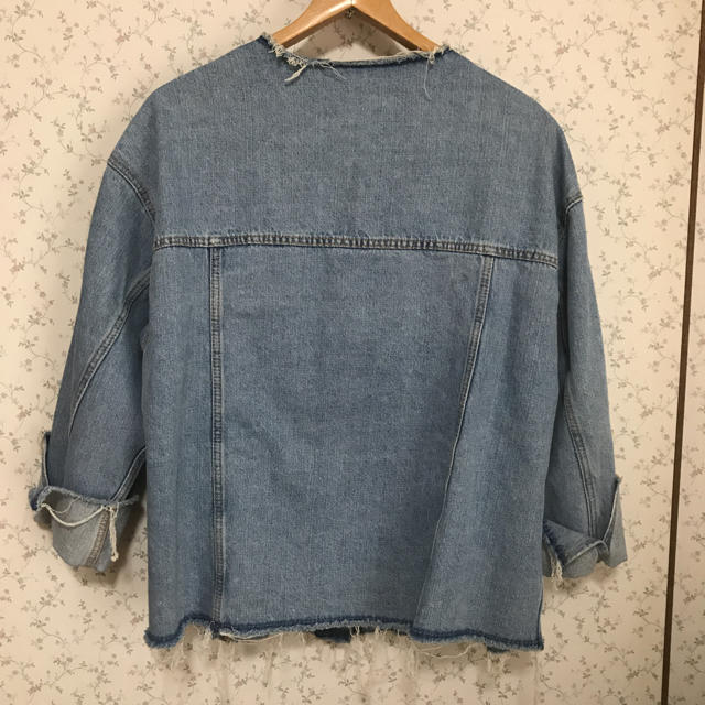 ZARA(ザラ)のZARA ノーカラー デニムジャケットsea様専用 レディースのジャケット/アウター(Gジャン/デニムジャケット)の商品写真