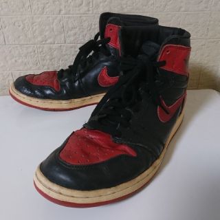 ナイキ(NIKE)のエアジョーダン 1 bred (スニーカー)