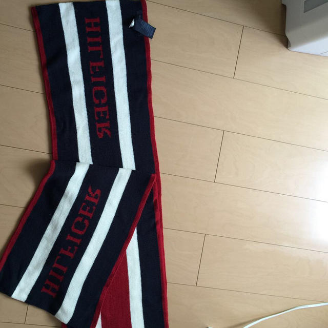 TOMMY HILFIGER(トミーヒルフィガー)のトミーマフラー レディースのファッション小物(マフラー/ショール)の商品写真