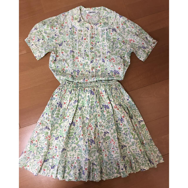 ボタニカル柄スカート/女の子 120㎝〜130㎝ キッズ/ベビー/マタニティのキッズ服女の子用(90cm~)(スカート)の商品写真