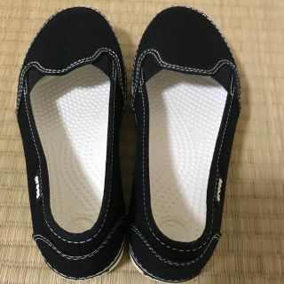 クロックス(crocs)の気まぐれ値下げ・美品♪ クロックス スリッポン 黒 21センチ(スリッポン/モカシン)