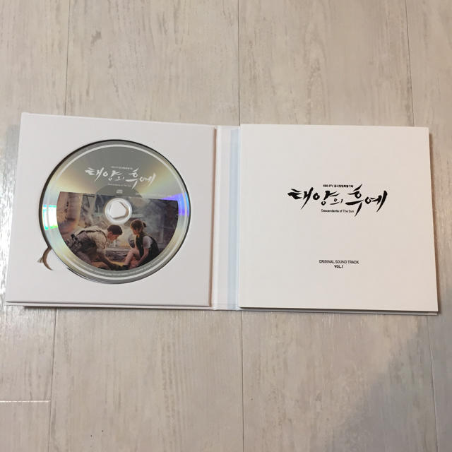太陽の末裔 태양의 후예 サウンドトラック エンタメ/ホビーのCD(K-POP/アジア)の商品写真